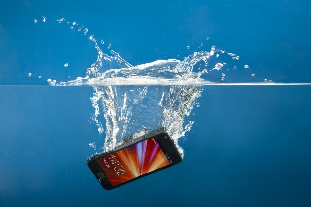 wet-cell-phone